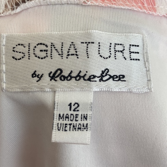 Signature by Robbie Bee Floral Dress Size 12 - Picture 3 of 5